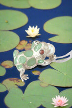Load image into Gallery viewer, 925 Sterling Silver Gemstone Frog Pendant