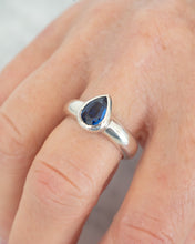Load image into Gallery viewer, 925 Sterling Silver Tanzanite Ring Delross Design Jewellers