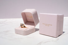 Load image into Gallery viewer, 9ct Gold Vintage Topaz Ring