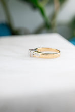 Load image into Gallery viewer, 18ct Gold Diamond 0.77ct TDW Ring,  Delross Design Jewellers, Brisbane Jewellers, Custom Brisbane Jewellers, Brisbane Jewellery Repairs, Chermside West Jewellers