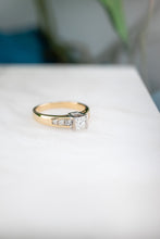 Load image into Gallery viewer, 18ct Gold Diamond 0.77ct TDW Ring,  Delross Design Jewellers, Brisbane Jewellers, Custom Brisbane Jewellers, Brisbane Jewellery Repairs, Chermside West Jewellers