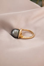 Load image into Gallery viewer, 18ct Gold Handmade Tahitian Pearl & Diamond 0.20 TDW Ring,  Delross Design Jewellers, Brisbane Jewellers, Custom Brisbane Jewellers, Brisbane Jewellery Repairs, Chermside West Jewellers