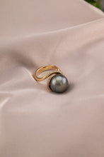 Load image into Gallery viewer, 18ct Gold Handmade Tahitian Pearl & Diamond 0.20 TDW Ring,  Delross Design Jewellers, Brisbane Jewellers, Custom Brisbane Jewellers, Brisbane Jewellery Repairs, Chermside West Jewellers
