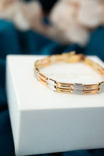 Load image into Gallery viewer, 14ct Tritone Fancy Link Bracelet, Delross deign Jeweller, Delross Design, Chermside Jewellers, Brisbane Jewellers, Custom Jewellery