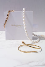 Load image into Gallery viewer, Delross Design Jeweller, Brisbane Jeweller, Chermside Jeweller, Custom Jewellery, 9ct Gold Snake Bangle