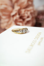 Load image into Gallery viewer, 18ct Gold Vintage Diamond Heart Ring 0.08ct TDW, Delross Design Jewllers, Brisbane Jewellers, Chermside West Jewellers, Custom Jewellers