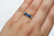 Load image into Gallery viewer, Delross Design Jeweller, Brisbane Jeweller, Chermside Jeweller, Custom Jewellery, 18ct Gold, Diamond, Sapphire Ring