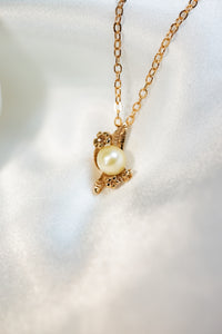 10ct Gold Vintage Akoya Pearl Pendant, Delross Design Jewellers, Brisbane Jeweller, Chermside West Jewellery, Custom Jewellery