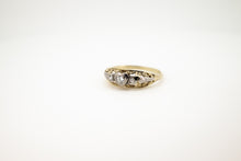 Load image into Gallery viewer, 18ct Gold Vintage Diamond Heart Ring 0.08ct TDW, Delross Design Jewllers, Brisbane Jewellers, Chermside West Jewellers, Custom Jewellers