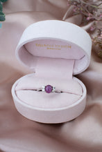 Load image into Gallery viewer, Delross Design Jeweller, Brisbane Jeweller, Chermside Jeweller, Custom Jewellery, Star Ruby White Gold 18ct, Diamond