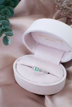 Load image into Gallery viewer, 18ct Gold Emerald and Diamond Ring