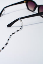 Load image into Gallery viewer, Onyx & White Agate Glasses Strand, Delross Design Jewellers, Brisbane Jeweller, Custom Jeweller, Chermside West Jeweller, Jewellery Repairs Brisbane