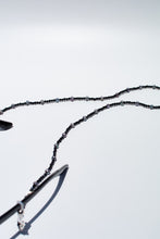 Load image into Gallery viewer, Onyx & Pearl Glasses Strand, Delross Design Jewellers, Brisbane Jewellers, Brisbane Custom Jewellers, Jewellery Repairs.