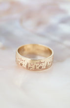 Load image into Gallery viewer, Delross Design Jeweller, Brisbane Jeweller, Chermside Jeweller, Custom Jewellery, 9ct Gold Ocean Ring