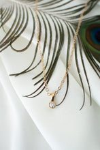 Load image into Gallery viewer, Delross Design Jeweller, Brisbane Jeweller, Chermside Jeweller, Custom Jewellery, 9ct Gold Diamond Pendant