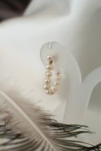 Load image into Gallery viewer, Delross Design Jeweller, Brisbane Jeweller, Chermside Jeweller, Custom Jewellery, 9ct Gold Pearl Earrings Hoop