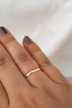 Load image into Gallery viewer, 14ct Gold Antique Band Ring Circa 1904-1912, Delross Design Jewellers, Brisbane Jewellers