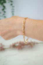 Load image into Gallery viewer, 9ct Gold Fancy Double-link Curb Chain Bracelet, Delross Design Jewellers, Custom Jewellers, Chermside West Jewellers