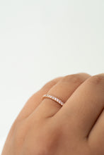 Load image into Gallery viewer, 18ct Rose Gold Round Brilliant Cut Argyle Pink Diamonds Grain Set Ring, Delross Design Jeweller, Brisbane Jeweller, Chermside Jeweller, Custom Jewellery