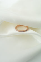 Load image into Gallery viewer, 18ct Rose Gold Round Brilliant Cut Argyle Pink Diamonds Grain Set Ring, Delross Design Jeweller, Brisbane Jeweller, Chermside Jeweller, Custom Jewellery