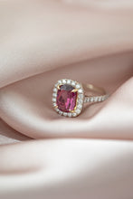Load image into Gallery viewer, 18ct White Gold 2.96ct Umbalite Garnet & Diamond Ring