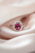 Load image into Gallery viewer, 18ct White Gold 2.96ct Umbalite Garnet & Diamond Ring