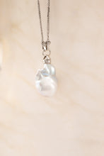 Load image into Gallery viewer, 925 Sterling Silver Baroque Pearl Necklace,  Delross Design Jewellers, Brisbane Jewellers, Custom Brisbane Jewellers, Brisbane Jewellery Repairs, Chermside West Jewellers