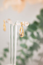 Load image into Gallery viewer, 9ct Gold Diamond Stud Earrings, Delross Design Jewellers, Brisbane Jewellers, Custom Brisbane Jewellers, Brisbane Jewellery Repairs, Chermside West Jewellers