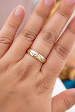 Load image into Gallery viewer, Vintage 18ct Gold Diamond Ring,  Delross Design Jewellers, Brisbane Jewellers, Custom Brisbane Jewellers, Brisbane Jewellery Repairs, Chermside West Jewellers