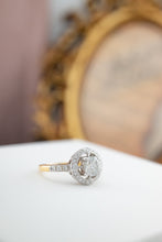 Load image into Gallery viewer, 18ct Gold 1.03ct Diamond TDW 1.27ct Ring ,  Delross Design Jewellers, Brisbane Jewellers, Custom Brisbane Jewellers, Brisbane Jewellery Repairs, Chermside West Jewellers