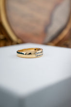 Load image into Gallery viewer, 18ct Gold Diamond Ring 0.20ct TDW,  Delross Design Jewellers, Brisbane Jewellers, Custom Brisbane Jewellers, Brisbane Jewellery Repairs, Chermside West Jewellers