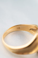 Load image into Gallery viewer, Vintage 18ct Gold Pearl & Diamond Ring