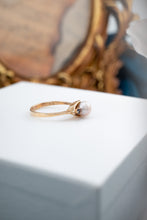 Load image into Gallery viewer, 9ct Vintage Gold Akoya Pearl & Sapphire Ring,  Delross Design Jewellers, Brisbane Jewellers, Custom Brisbane Jewellers, Brisbane Jewellery Repairs, Chermside West Jewellers
