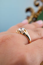 Load image into Gallery viewer, Vintage 9ct Gold Cubic Zirconia Ring, Delross Design Jewellers, Brisbane Jewellers, Custom Brisbane Jewellers, Brisbane Jewellery Repairs, Chermside West Jewellers