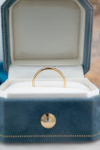 Load image into Gallery viewer, 18ct Gold Diamond 0.21ct TDW Ring, Delross Design Jewellers, Brisbane Jewellers, Custom Brisbane Jewellers, Brisbane Jewellery Repairs, Chermside West Jewellers