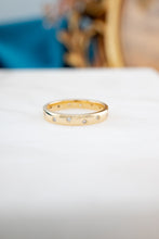 Load image into Gallery viewer, 18ct Gold Diamond 0.21ct TDW Ring, Delross Design Jewellers, Brisbane Jewellers, Custom Brisbane Jewellers, Brisbane Jewellery Repairs, Chermside West Jewellers