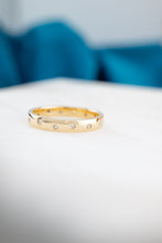 Load image into Gallery viewer, 18ct Gold Diamond 0.21ct TDW Ring, Delross Design Jewellers, Brisbane Jewellers, Custom Brisbane Jewellers, Brisbane Jewellery Repairs, Chermside West Jewellers