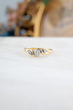 Load image into Gallery viewer, 18ct Yellow Gold Diamond 0.25ct TDW Ring, Delross Design Jewellers, Brisbane Jewellers, Custom Brisbane Jewellers, Brisbane Jewellery Repairs, Chermside West Jewellers