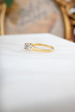 Load image into Gallery viewer, 18ct Yellow Gold Diamond 0.25ct TDW Ring, Delross Design Jewellers, Brisbane Jewellers, Custom Brisbane Jewellers, Brisbane Jewellery Repairs, Chermside West Jewellers