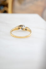 Load image into Gallery viewer, 18ct Yellow Gold Diamond 0.25ct TDW Ring, Delross Design Jewellers, Brisbane Jewellers, Custom Brisbane Jewellers, Brisbane Jewellery Repairs, Chermside West Jewellers