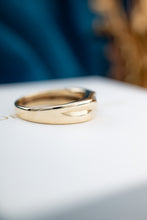 Load image into Gallery viewer, 10ct Yellow Gold Diamond 0.15ct TDW Ring, Delross Design Jewellers, Brisbane Jewellers, Custom Brisbane Jewellers, Brisbane Jewellery Repairs, Chermside West Jewellers