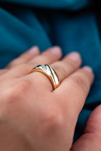 Load image into Gallery viewer, 10ct Yellow Gold Diamond 0.15ct TDW Ring, Delross Design Jewellers, Brisbane Jewellers, Custom Brisbane Jewellers, Brisbane Jewellery Repairs, Chermside West Jewellers