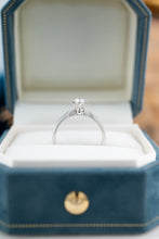 Load image into Gallery viewer, 9ct White Gold Diamond 0.36ct TDW Ring, Delross Design Jewellers, Brisbane Jewellers, Custom Brisbane Jewellers, Brisbane Jewellery Repairs, Chermside West Jewellers