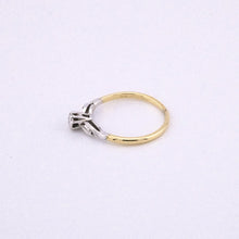 Load image into Gallery viewer, Delross Design Jeweller, Brisbane Jeweller, Chermside Jeweller, Custom Jewellery, 18ct Gold, Diamond Ring, Vintage