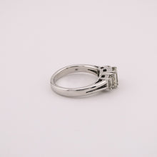 Load image into Gallery viewer, Delross Design Jeweller, Brisbane Jeweller, Chermside Jeweller, Custom Jewellery, White Gold Diamond Ring