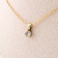 Load image into Gallery viewer, Delross Design Jeweller, Brisbane Jeweller, Chermside Jeweller, Custom Jewellery, 9ct Gold Diamond Pendant