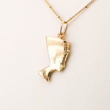 Load image into Gallery viewer, Delross Design Jeweller, Brisbane Jeweller, Chermside Jeweller, Custom Jewellery, 9ct Gold Vintage Nefertiti Pendant