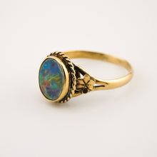 Load image into Gallery viewer, Delross Design Jeweller, Brisbane Jeweller, Chermside Jeweller, Custom Jewellery, 9ct Vintage Opal Ring