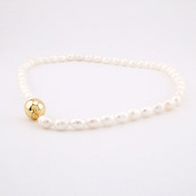Load image into Gallery viewer, Delross Design Jeweller, Brisbane Jeweller, Chermside Jeweller, Custom Jewellery, Pearl