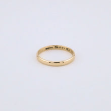 Load image into Gallery viewer, 18ct Gold Vintage 1934 Band Ring, Delross Design Jewellers, Brisbane Jeweller